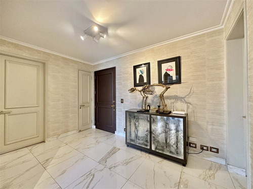 Remodelado: Barrio El Golf / Isidora Goyenechea