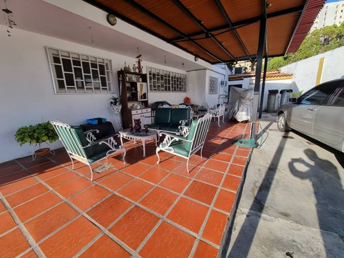 Imagen 10 de 12 de Florelia Mota Vende Casa En Valencia Foc-1250