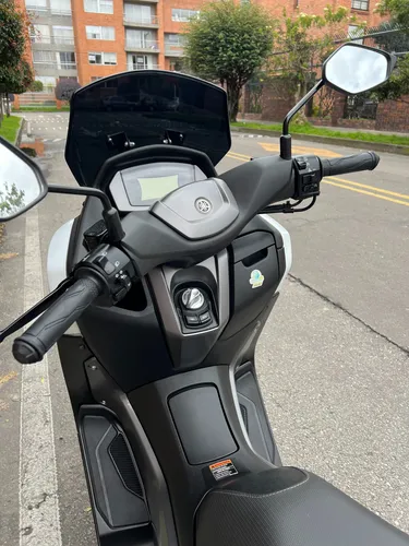 Yamaha N-max Connect 2023