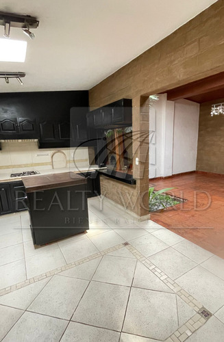 Casas En Venta En La Virgen