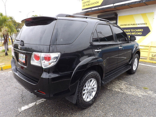Toyota Fortuner .