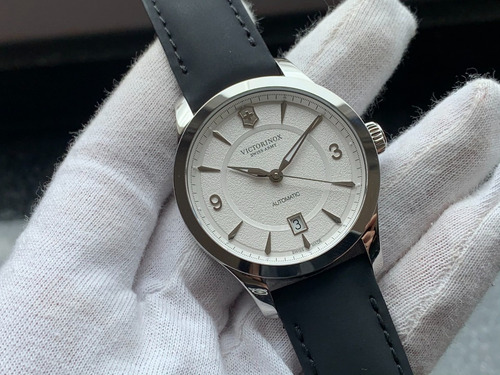 Relógio Victorinox Swiss Army Alliance Automatic 241871