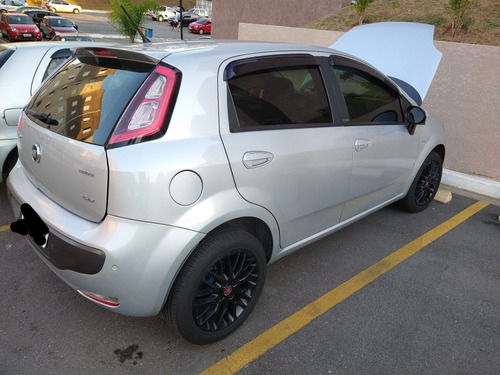Fiat Punto 2013 1.6 16v Essence Flex Dualogic 5p