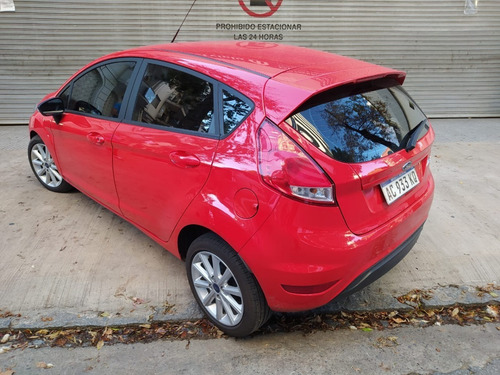 Ford Fiesta Kinetic Desing 1.6 Se 2018 (co)