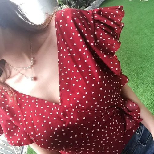 Blusa Corta Sin Mangas De Chifón Con Cuello En V Y Lunares