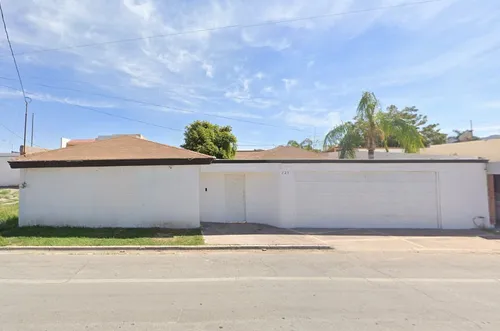 Casa En Venta, P. Del Campestre, Resid. Campestre La Rosita, Torreón, Coahuila.