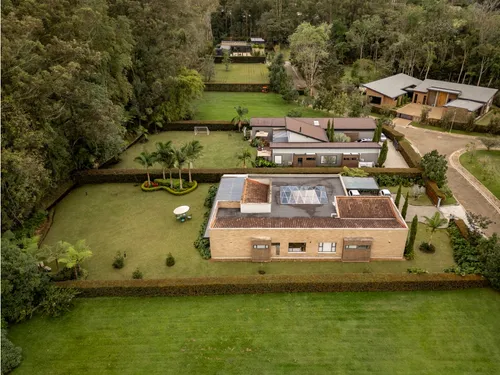 Casa En Venta En Llanogrande