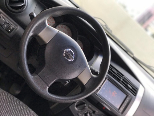 Nissan Livina 1.6 S Manual 2013