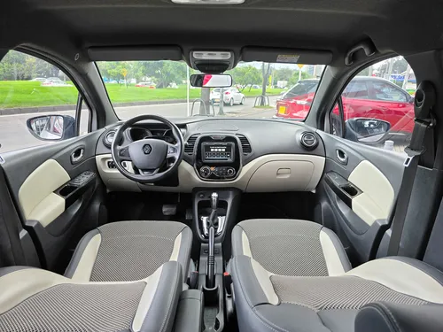 Renault Captur 2.0 Intens Automática