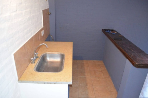 Imagen 8 de 12 de Bloque Comercial En Venta En Canning.