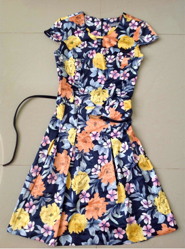 Vestido Azul Con Flores Talla 32