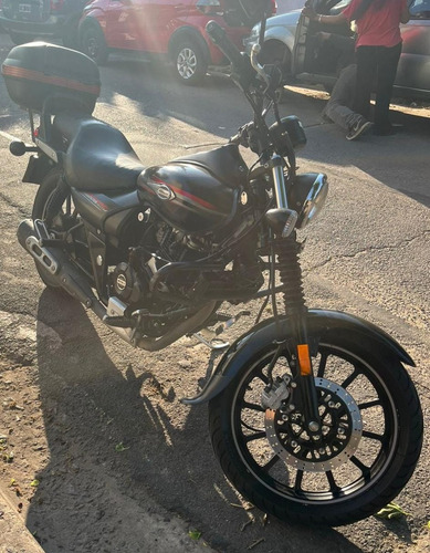 Bajaj Avenger 220 - Año 2017