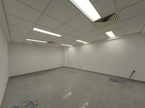 Edificio Oficinas En Col. Portales / 3,064m2c / 21 Privados