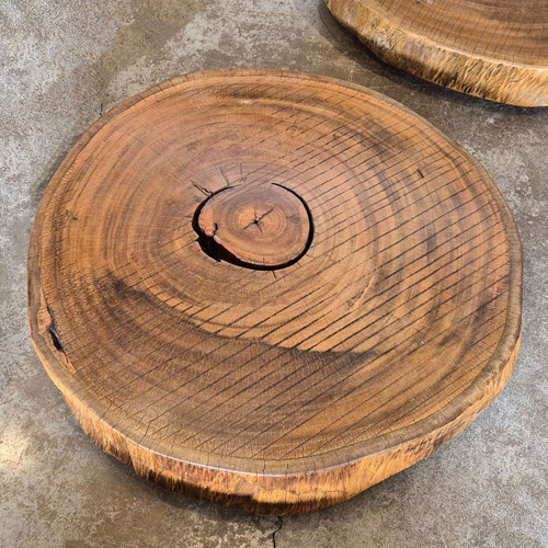 Mesa De Centro Bolacha Em Tora De Pequiá Com Rodinhas
