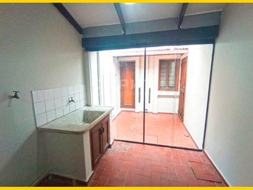 Casa En Alquiler Para Oficina O Vivienda En Sirari- Equipetrol
