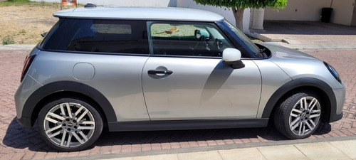 Mini Cooper C 3 Puertas 2025, Esta Nuevo. Solo 2,000 Kms