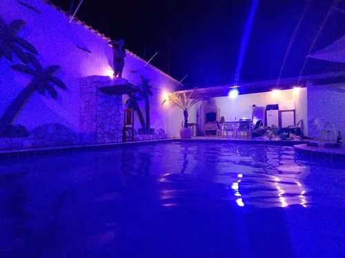 Casa Com Piscina Aquecida, Pé Na Areia, Ar Condicionado, Salão Jogos Com Mesa De Bilhar E Maquina De Vídeo Game Com Vários Jogos, Cascata Aquecida Automatizada, Lazer Completo, Segurança 24 Horas.