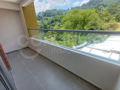 Apartamento En Arriendo La Mina 472-7029
