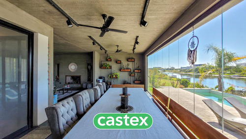 Casa A La Laguna En Venta En Vistas, Puertos