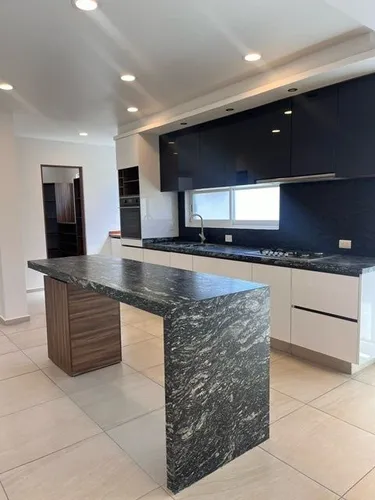 Casa En Venta En Real Del Bosque, Sótano, 4 Recámaras, 4.5 Baños, Equipada, Lujo
