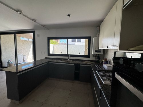 Exclusivo Duplex En Venta - Terrazas De Manantiales - Ubicación Privilegiada