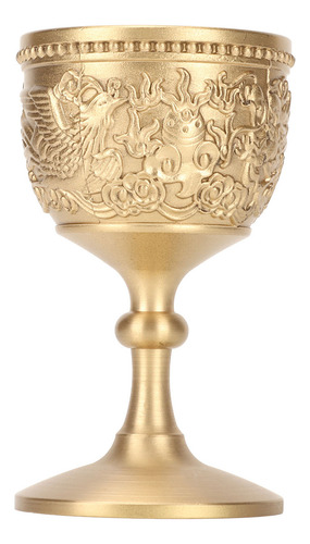 Copa De Vino En Forma De Cáliz Dorado, Estilo Retro En Relie