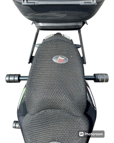 Kit Slider Delanteros Colin Y Escape Para Pulsar N160 Y N250 (Usado)