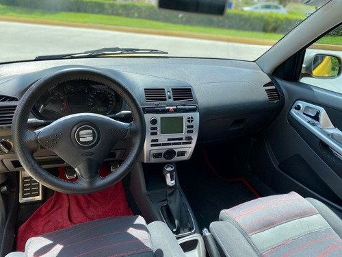 Imagen 9 de 13 de Seat Ibiza Sport Surf