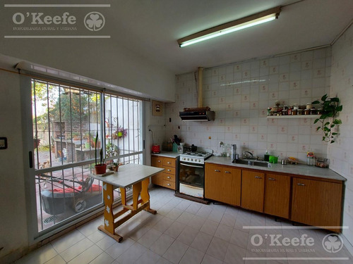 Imagen 3 de 17 de Casa 3 Ambientes, Con Patio En Venta En Quilmes.