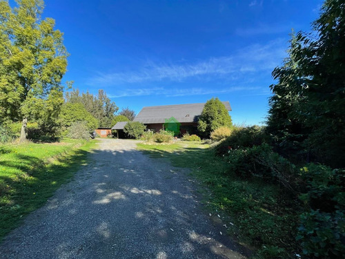 Hermosa Casa En Venta De 5 Dorm. En Osorno