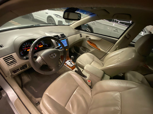 Toyota Corolla Corolla Sedan SEG 1.8 16V (flex) (aut)