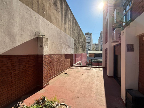 Alquiler Depto. 2 Ambientes Con Patio Exclusivo Y Balcón - Contrafrente - Recoleta