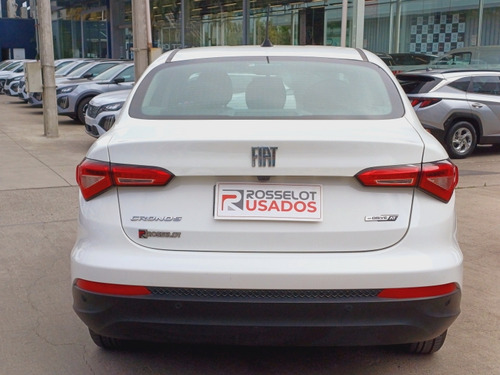 Fiat Cronos CRONOS DRIVE 1.8 AT
