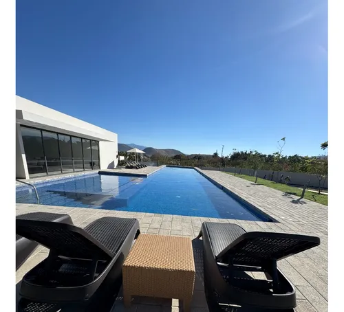 Preciosa Casa En Condominio