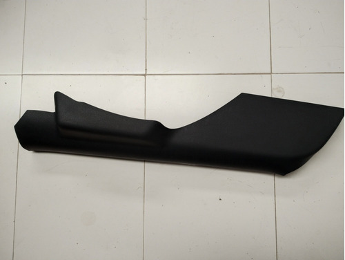 Moldura Lateral Asiento Izq Volkswagen Vento 2015-2020