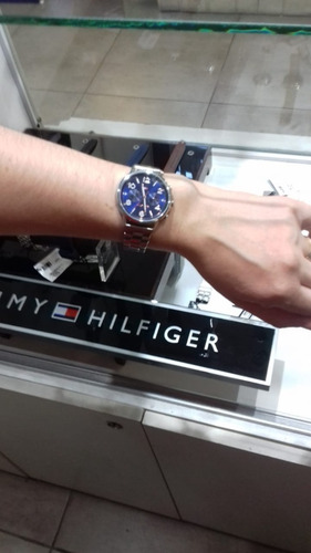 Imagen 5 de 9 de Reloj Tommy Hilfiger Dama 1781731