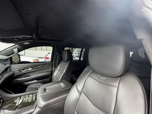 Cadillac Escalade ESV 6.2 Platinum At