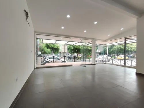 Local En Arriendo En La Riviera. Cod A28827