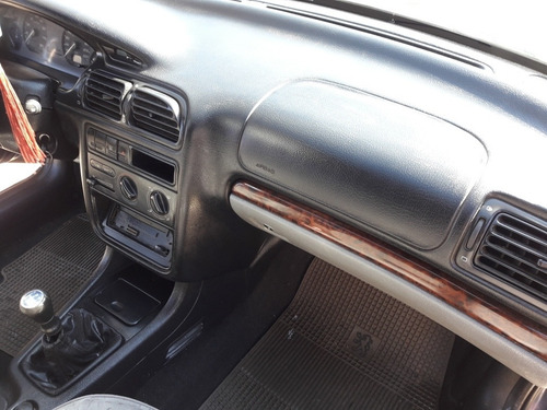 Imagen 10 de 12 de Peugeot 406 1997 1.8 St