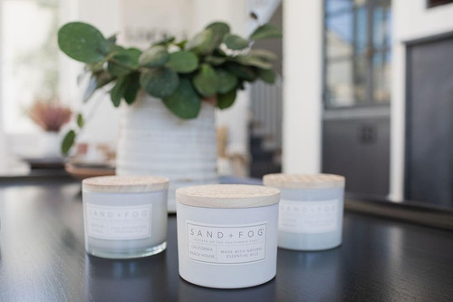 Sand + Fog Scented Vandle - California Beach House - Aromas