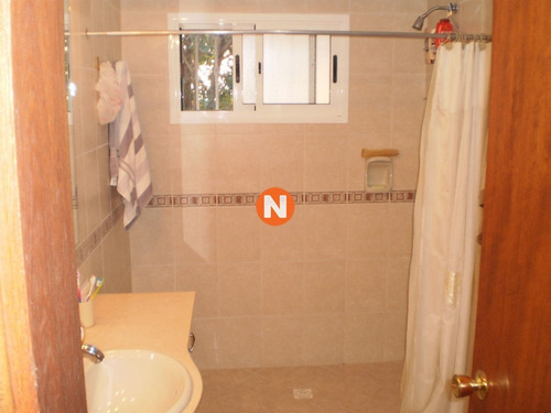 Casa En Venta Y Alquiler, Mansa, Punta Del Este, 4 Dormitorios.- Ref: 208035