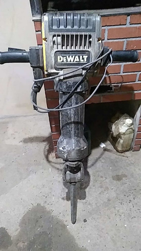 Imagem 4 de 4 de Martelete Dewalt