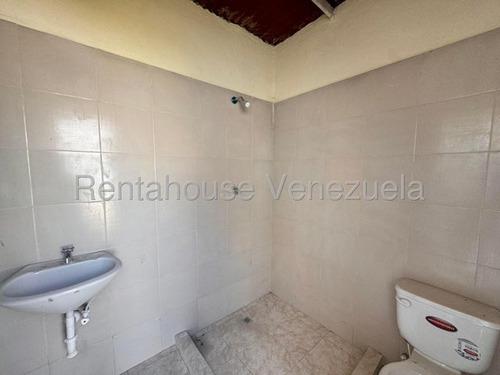 Milagros Inmuebles Terreno Venta Cabudare Lara La Montañita Economica Residencial Economico Comercial Código Inmobiliaria Rent-a-house 25-8031