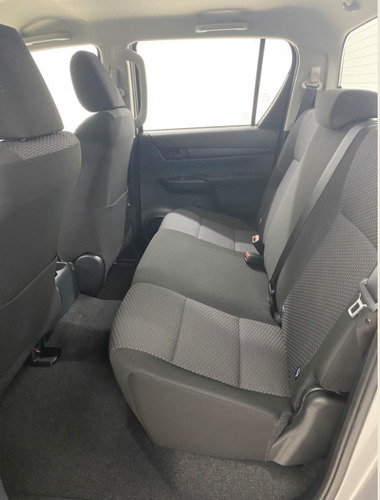 Imagen 9 de 11 de Toyota Hilux Sr T/m 2021 Nueva De Agencia
