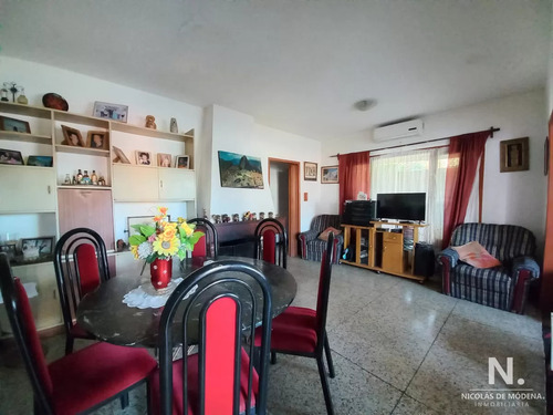 Se Vende Casa De 3 Dormitorios En El Centro De Maldonado