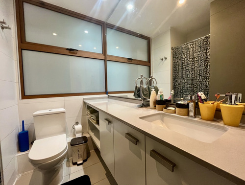 Venta Departamento Metro Los Dominicos / Las Condes
