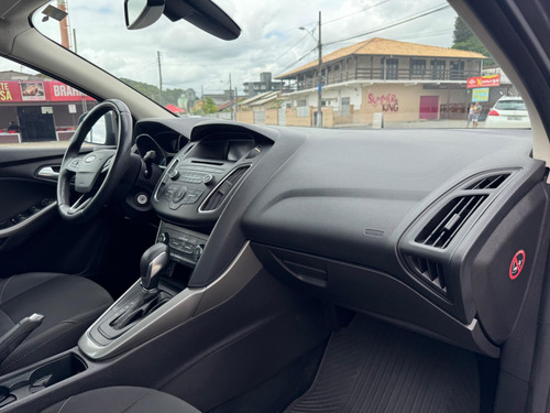 Ford Focus Sedan Fastback SE/SE PLUS 2.0 Flex Aut.
