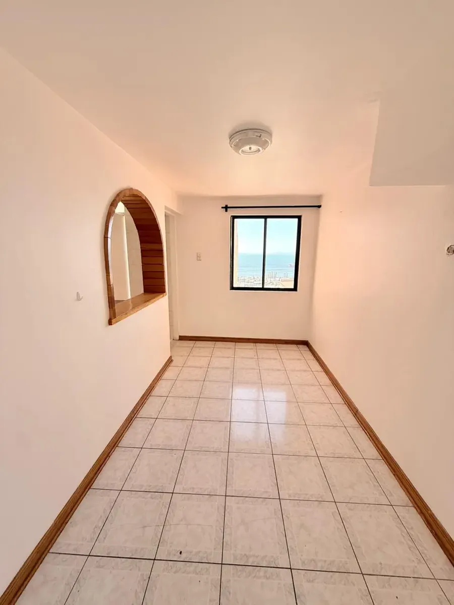 Imagen 4 de 21 de Casa Con Terrazas Con Vista Panoramica A La Ciudad Y El Mar