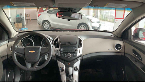 Imagen 12 de 15 de Chevrolet Cruze 2013 4p Ls 5vel A/a
