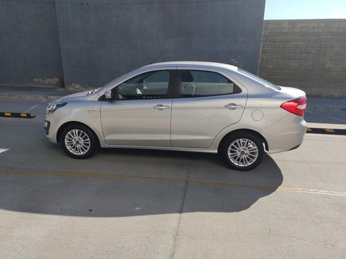 Imagen 8 de 11 de Ford Figo 2019 1.5 Energy Sedan Mt